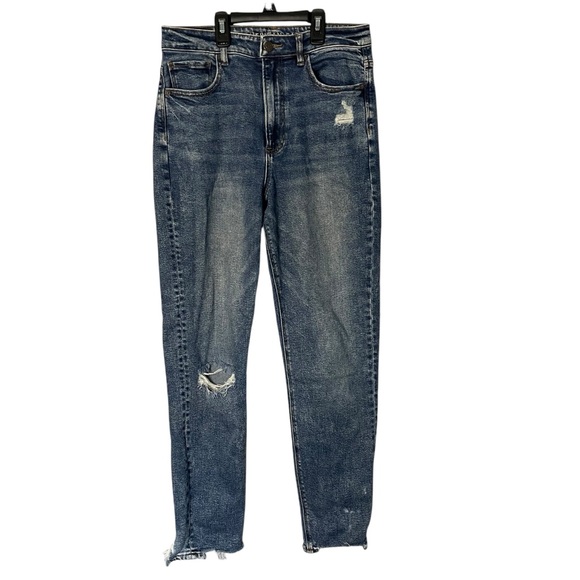 American Eagle Outfitters Denim - American Eagle High Rise Mom Jeans Distressed Sz 8 Medium Wash